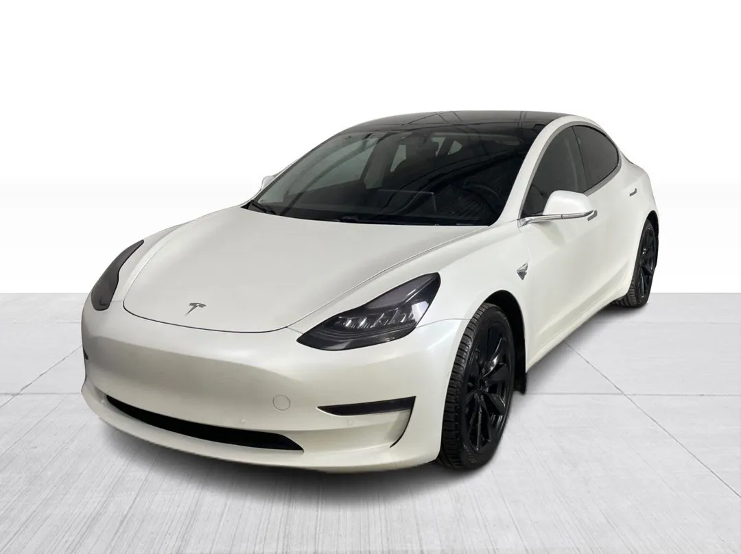 2020 Tesla Model 3 — photo 3