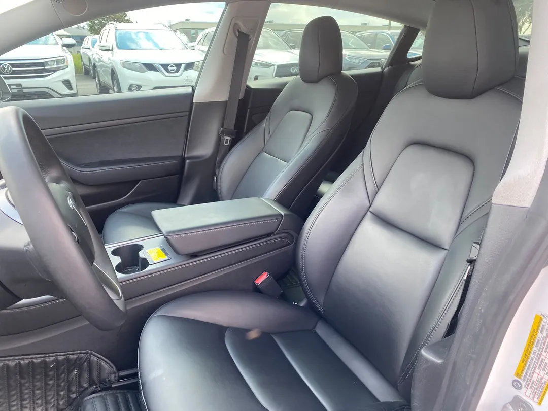 2021 Tesla Model 3 — photo 8