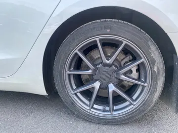 2021 Tesla Model 3 - image 8