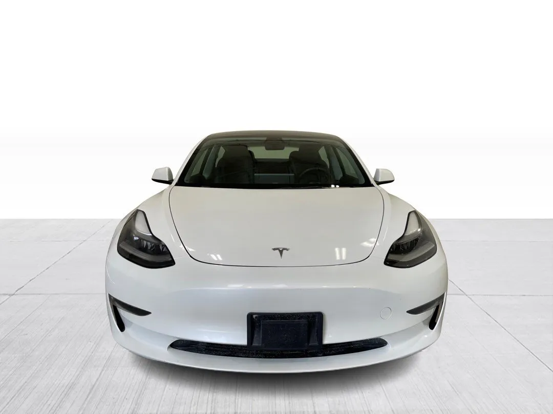 2023 Tesla Model 3 — photo 7