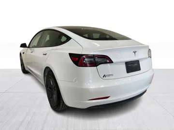 2023 Tesla Model 3 - image 11