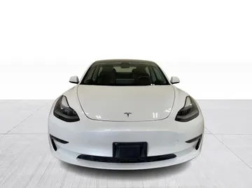 2023 Tesla Model 3 - image 8