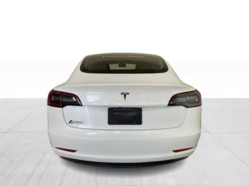 2023 Tesla Model 3 - image 12