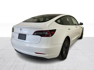 2023 Tesla Model 3 - image 14