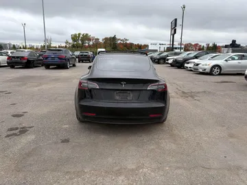2023 Tesla Model 3 - image 7