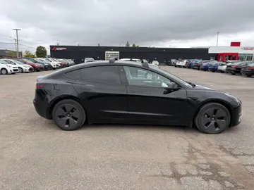 2023 Tesla Model 3 - image 6