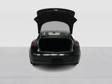 2018 Tesla Model 3 - image 13