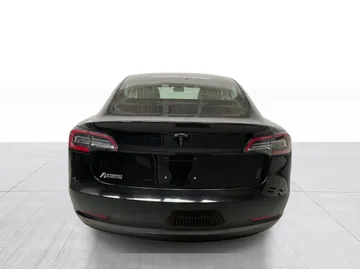 2018 Tesla Model 3 - image 12