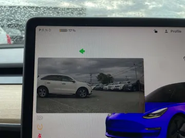 2022 Tesla Model 3 - image 18