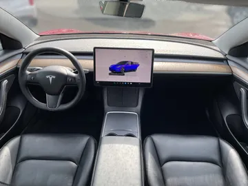 2022 Tesla Model 3 - image 4