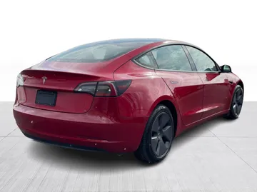 2022 Tesla Model 3 - image 15