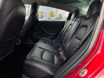 2022 Tesla Model 3 - image 16