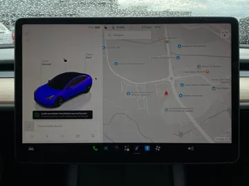 2022 Tesla Model 3 - image 21