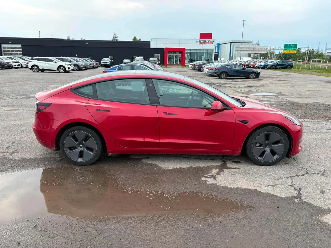 2022 Tesla Model 3 — photo 5