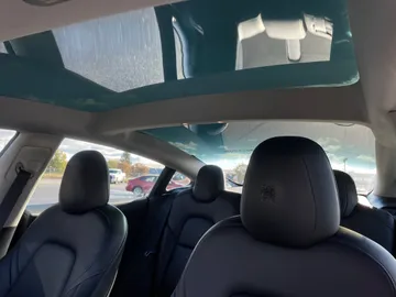 2023 Tesla Model 3 - image 6