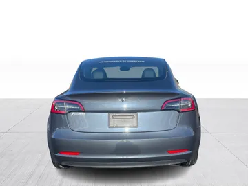 2023 Tesla Model 3 - image 13