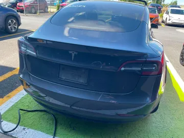 2023 Tesla Model 3 - image 6