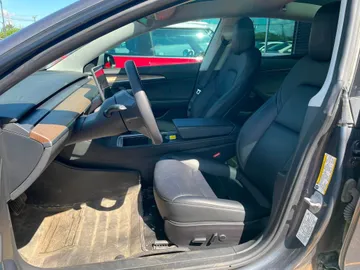 2023 Tesla Model 3 - image 8