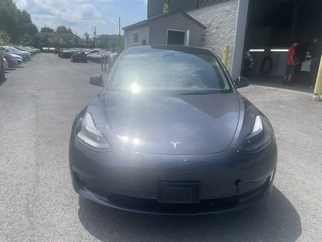 2023 Tesla Model 3 — photo 2
