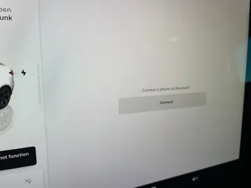 2022 Tesla Model 3 - image 25