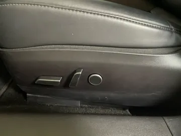 2022 Tesla Model 3 - image 17