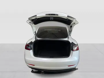 2022 Tesla Model 3 - image 13