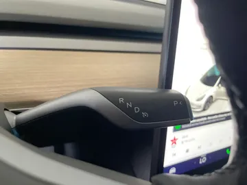 2022 Tesla Model 3 - image 26