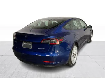 2022 Tesla Model 3 - image 13