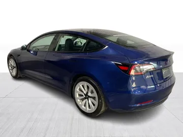 2022 Tesla Model 3 - image 10