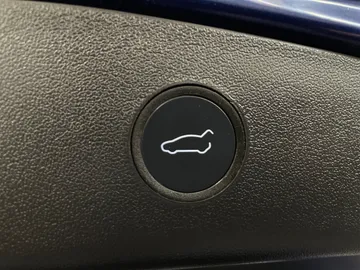 2022 Tesla Model 3 - image 17
