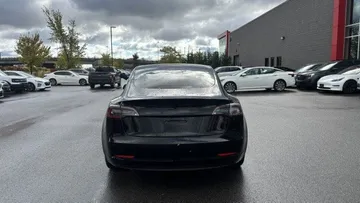 2022 Tesla Model 3 - image 6