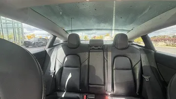 2022 Tesla Model 3 - image 8