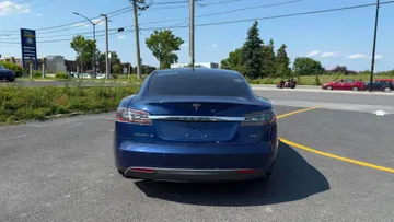 2016 Tesla Model S - image 6