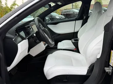 2017 Tesla Model S - image 8