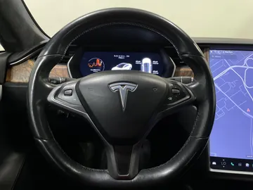 2019 Tesla Model S - image 22