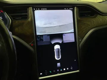 2019 Tesla Model S - image 18