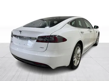 2019 Tesla Model S - image 14