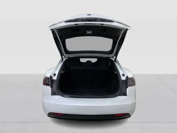 2019 Tesla Model S - image 13
