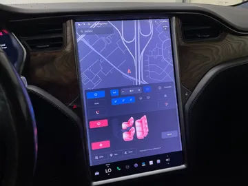 2019 Tesla Model S - image 20