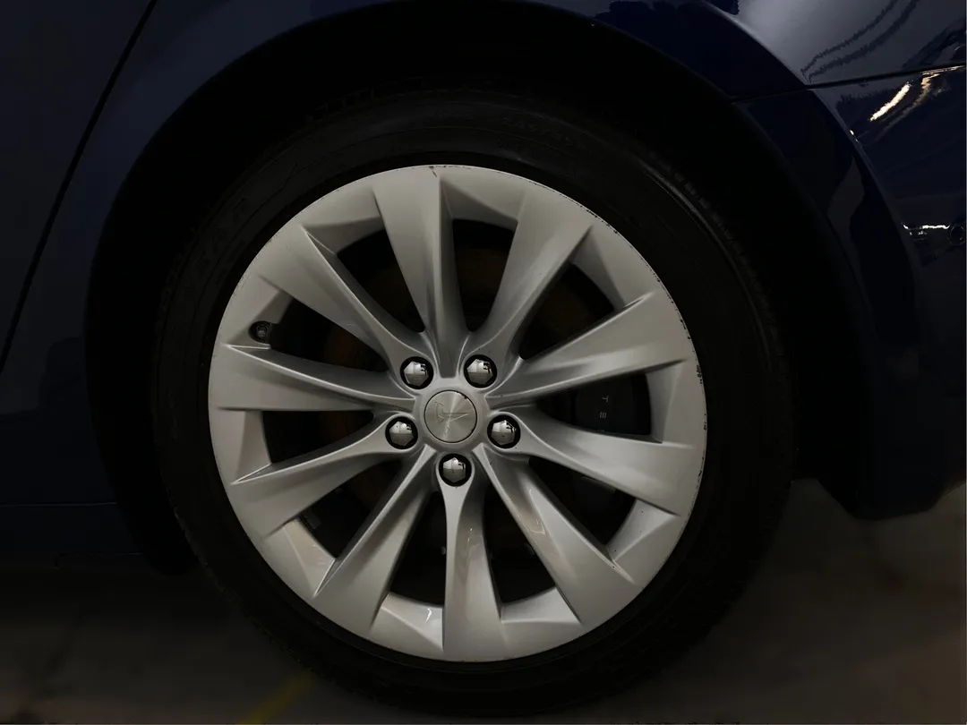 2017 Tesla Model S — photo 6