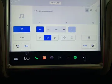 2017 Tesla Model S - image 24