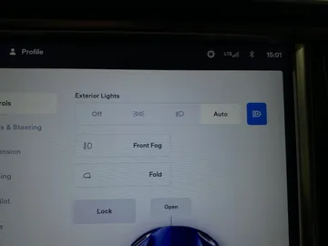 2017 Tesla Model S - image 19