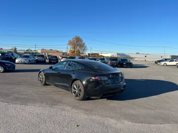 2023 Tesla Model S - image 7