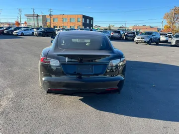 2023 Tesla Model S - image 6