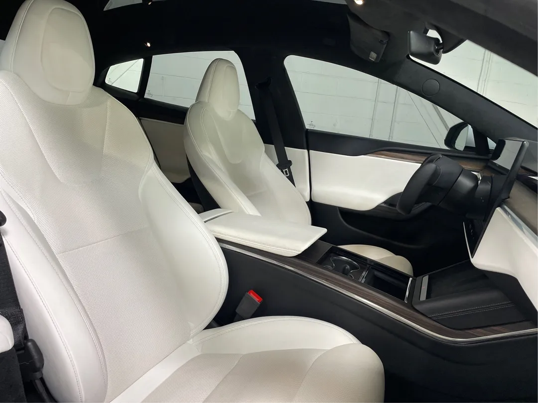 2022 Tesla Model S — photo 3