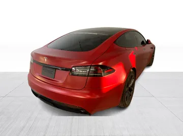 2022 Tesla Model S - image 8