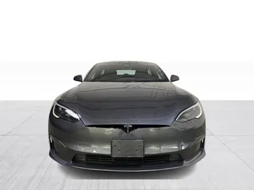 2022 Tesla Model S - image 7
