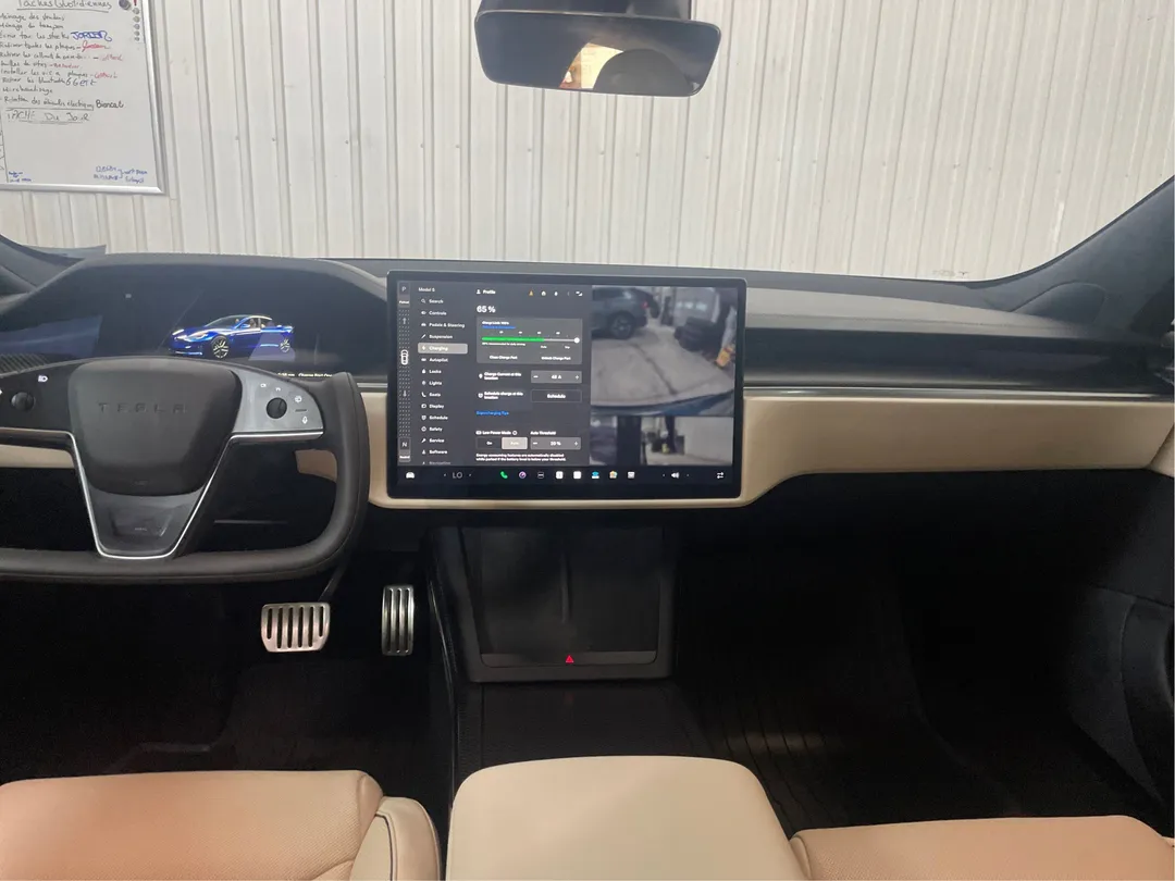 2022 Tesla Model S — photo 4