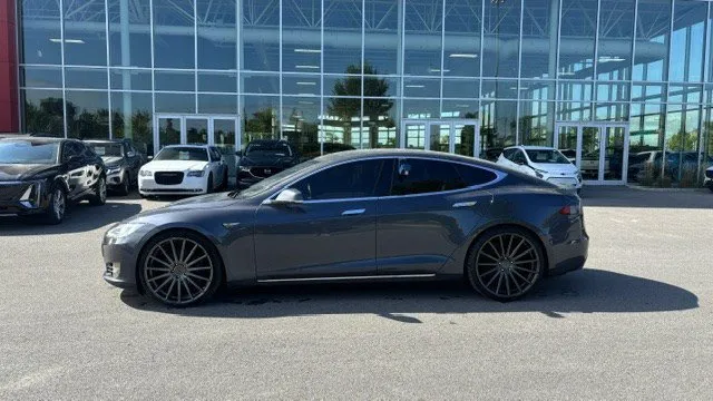 Tesla Model S 2015 à vendre - photo 4