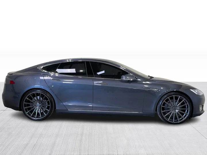 2015 Tesla Model S